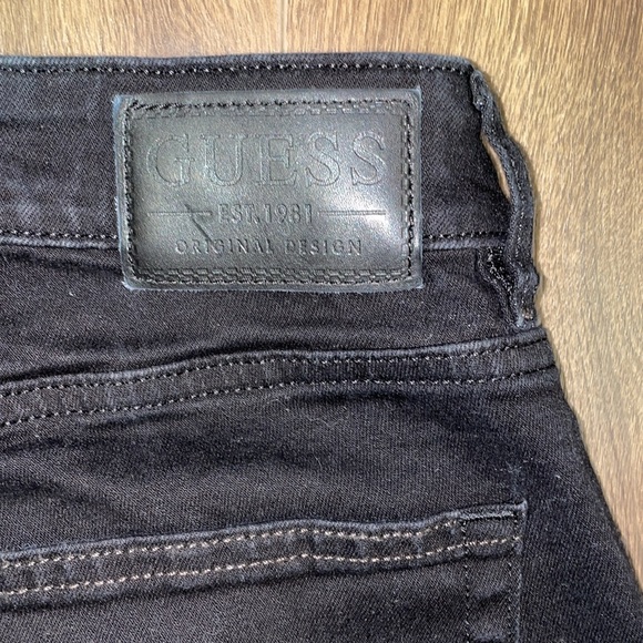 Guess Jeans - Picture 3 of 4